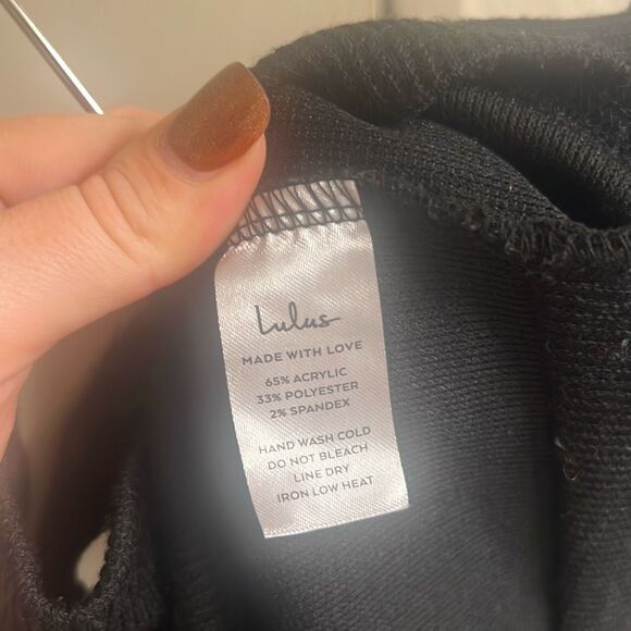 ✨Lulus Baby Got Backless Black Mock Neck Tie-Back Sz Medium Sweater✨ - Picture 11 of 11